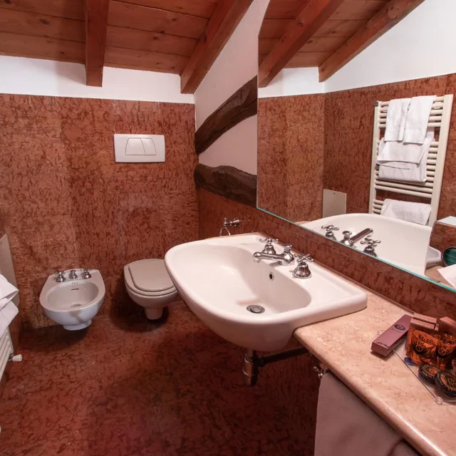 غرفة سوبيريور مفردة، Albergo Le Due Corti 5/6