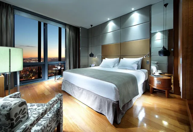 غرفة سوبيريور بسرير مزدوج بإطلالة، Eurostars Madrid Tower 1/2