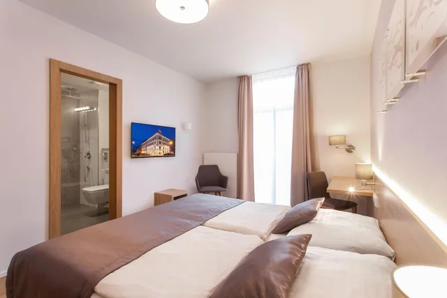 غرفة سوبيريور بسرير مزدوج أو سريرين منفصلين، CAROL HOTEL 2/7