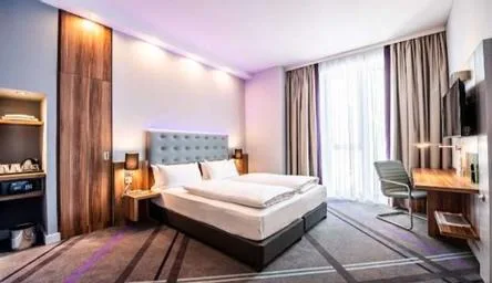 Universal, Accessible، Premier Inn Heidelberg City Zentrum 1/1