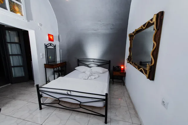 غرفة كلاسيكية بسرير كوين بإطلالة على المدينة، Villa Toula 7/10