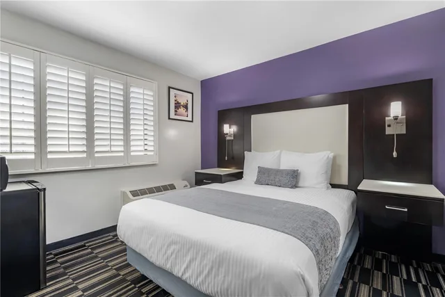 Family Suite, 2 Queen Beds, Surestay Hotel By Best Western Beverly Hills West 12/17