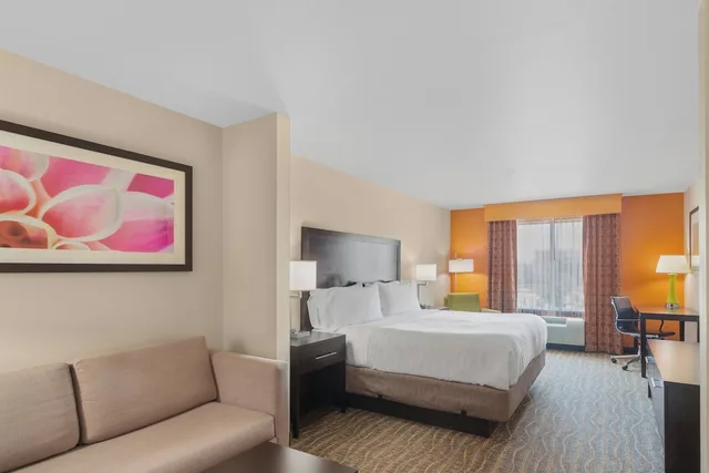 Suite, King Bed, Sofa, Holiday Inn Express & Suites Houston Nw - Tomball Area 2/9
