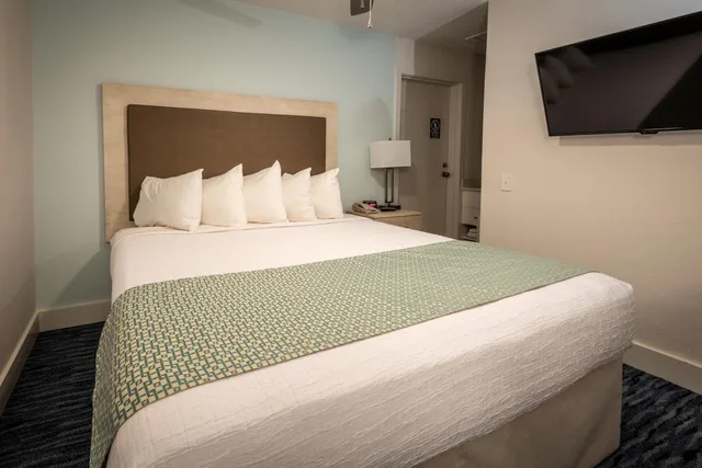 Loft, Suite، Park Lane Hotel and Suites 2/4