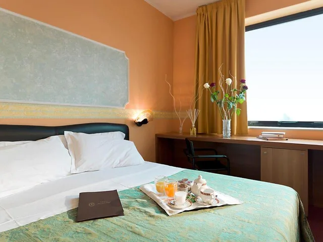 غرفة أساسية بسرير مزدوج أو سريرين منفصلين، Hotel Bifi 2/4