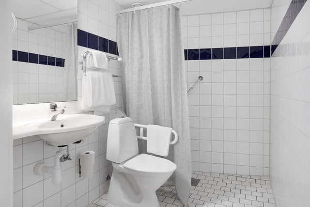 غرفة عائلية بسرير بطابقين مفردة بسريرين منفصلين، Best Western Plus Hotel Noble House 2/2