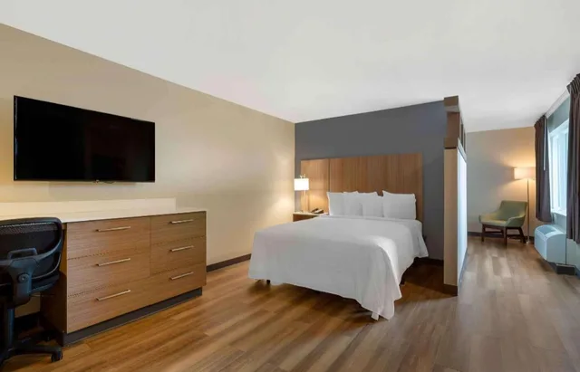 Studio, 2 Queen Beds, Accessible, Extended Stay America Premier Suites - Providence - East Providence 1/4