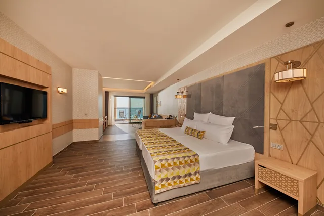 Junior Suite, Single, Sea Front، Secrets Sunny Beach Resort & Spa - Adults Only 1/1