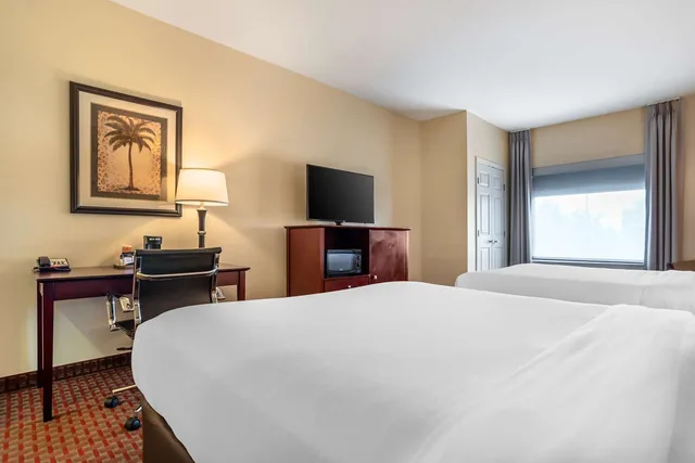 غرفة بسريرين كوين، Comfort Inn & Suites Crestview South 5/8