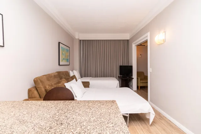 غرفة ديلوكس رباعية، Slaviero Hotel Curitiba Shopping 1/5