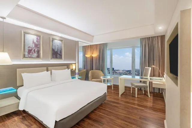 Business Class Room، Radisson Hyderabad Hitec City 3/10