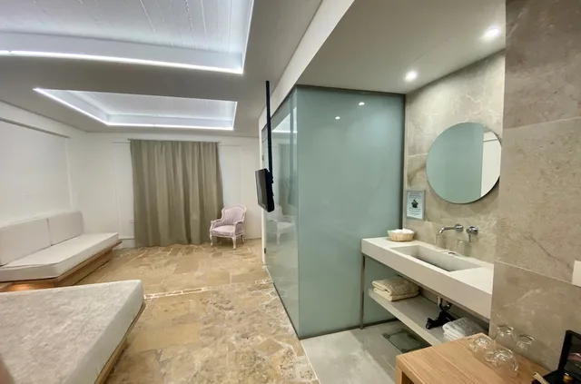 غرفة سوبيريور بسرير مزدوج بإطلالة جزئية على البحر، Orpheas Resort - Adults Only 9/9