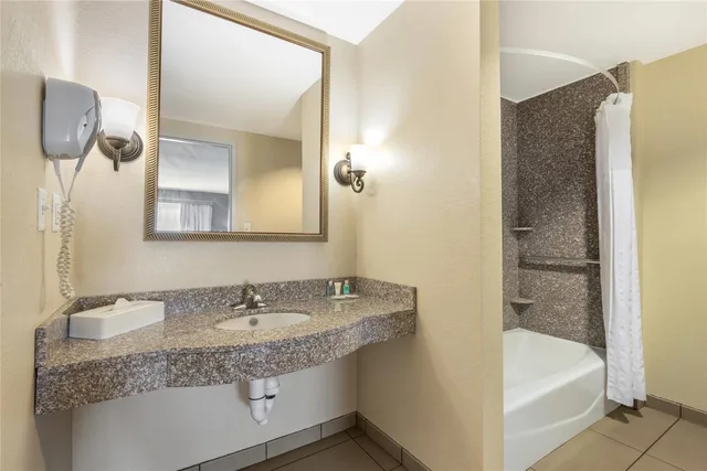 جناح بسرير كينج لذوي الإعاقة، Comfort Suites Ocala - North 2/3