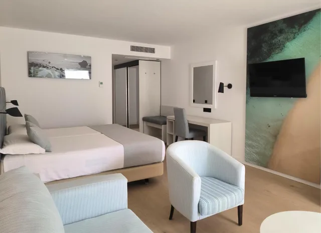 غرفة قياسية ثلاثية بسرير فردي، Hotel Las Costas 8/10