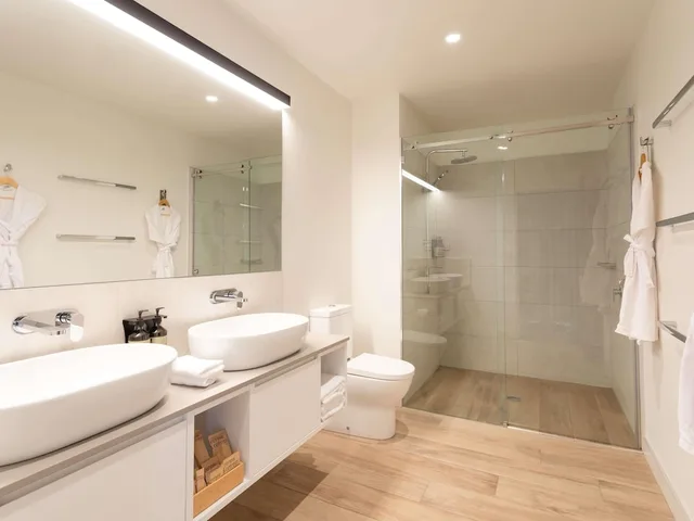 Tamar River, Suite, King Bed، Peppers Silo Launceston 6/6