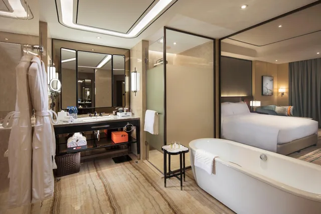 غرفة ديلوكس بسرير كينج وسرير كوين، Hilton Fuzhou 5/5