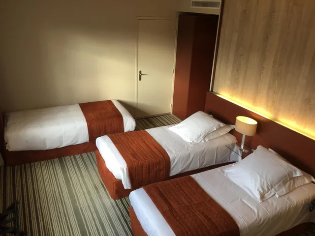 Room, Triple, South Side, Hotel Du Casino 1/3
