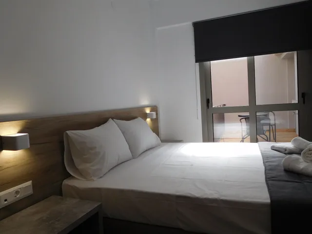 جناح عائلي بسريرين كوين بغرفتي نوم مع أريكة، Hotel Vozina 10/10