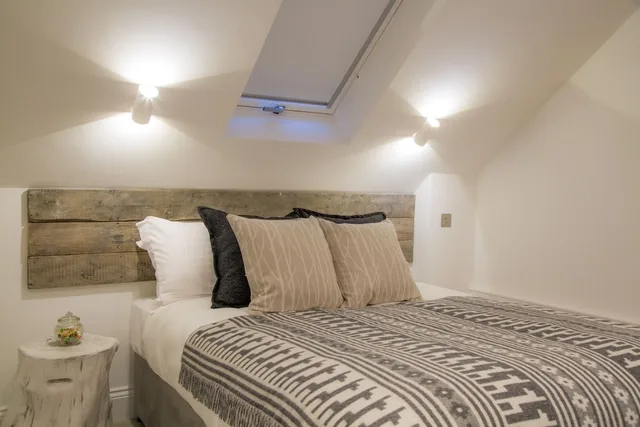1 Bedroom, Chalet, Apartment, King Bed، Winckley Square Hotel 1/1