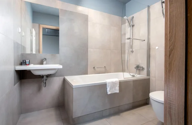 غرفة ديلوكس بسرير كوين، Leonardo Boutique Hotel Krakow Old Town 8/8