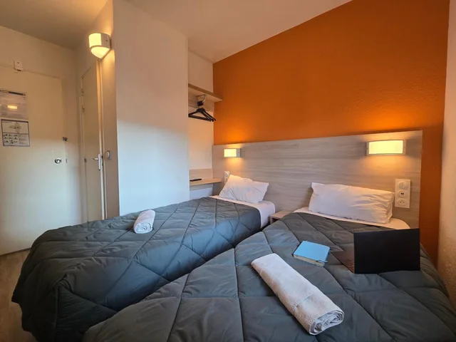 غرفة بسريرين منفصلين، Hotel Premiere Classe Lyon East - Beynost 7/10