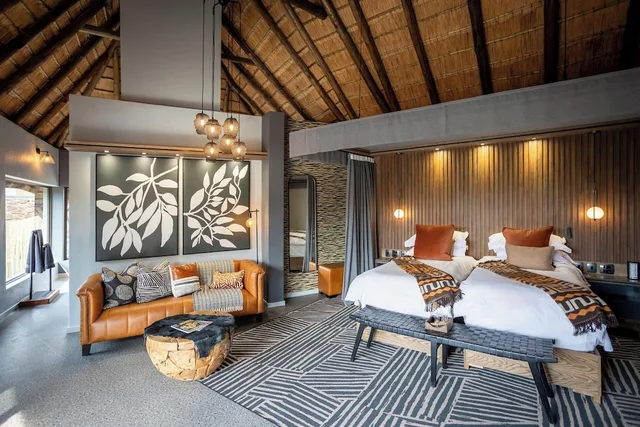 جناح عائلي بسرير كينج وسريرين منفصلين، Tuningi Safari Lodge 1/2