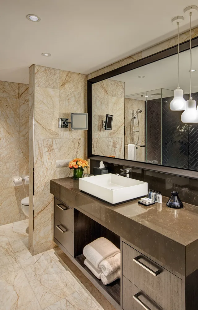 2 Bedrooms, Suite, King Bed, City View, The Star Grand Hotel And Residences Sydney 2/2