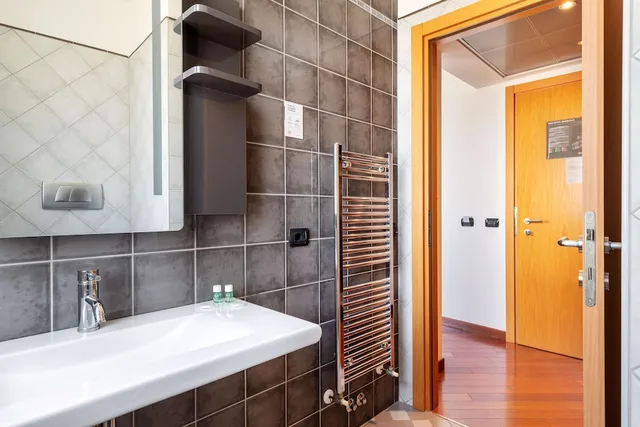 غرفة سوبيريور بسرير كوين، B&B Hotel Sassuolo 3/5