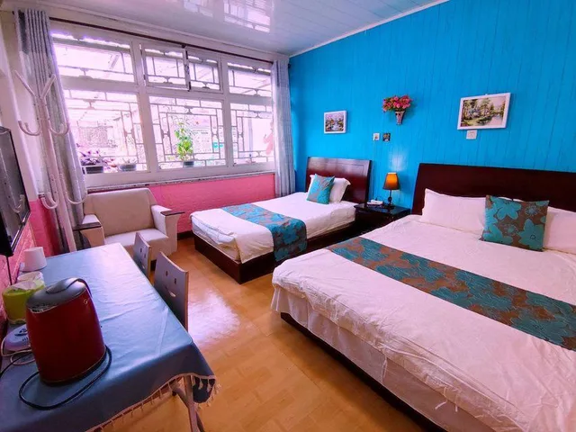 Feature, Triple, 1 Queen and 1 Single Bed، Beijing Badaling Great Wall Caos Hostel 1/1
