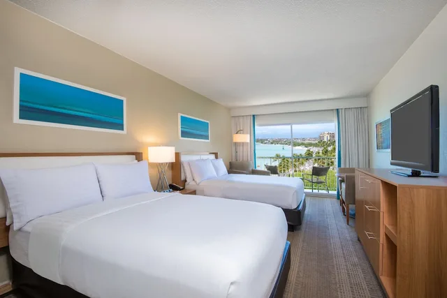 غرفة قياسية بسرير كينج بإطلالة على البحر، Holiday Inn Resort Aruba-Beach 2/4