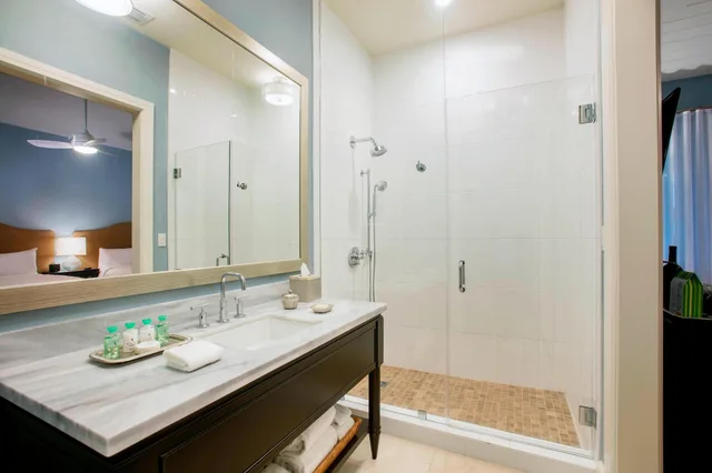 3 Bedrooms, Beach House, Bay View, Accessible، Playa Largo Resort & Spa, Autograph Collection 8/10