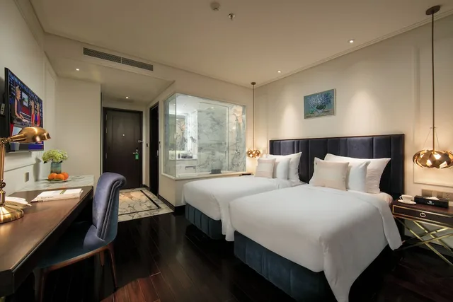 غرفة سوبيريور بسريرين منفصلين، Anatole Hotel Hanoi 2/3