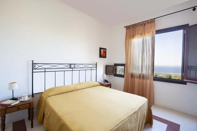 Room, Double Bed, Sea View, Hotel Baglio Santacroce 1/5
