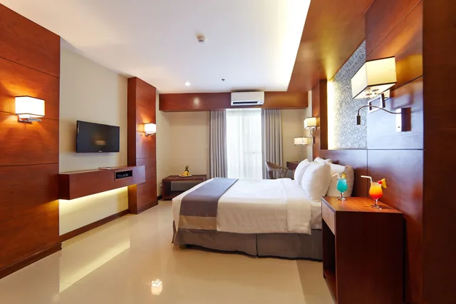 Deluxe, 1 Double and 1 Single Bed, CEBU WHITE SANDS RESORT AND SPA 5/6