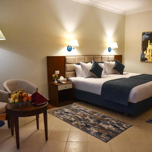 غرفة قياسية بسرير مزدوج أو سريرين منفصلين، Ivy Cyrene Island Aqua Park Resort 3/10