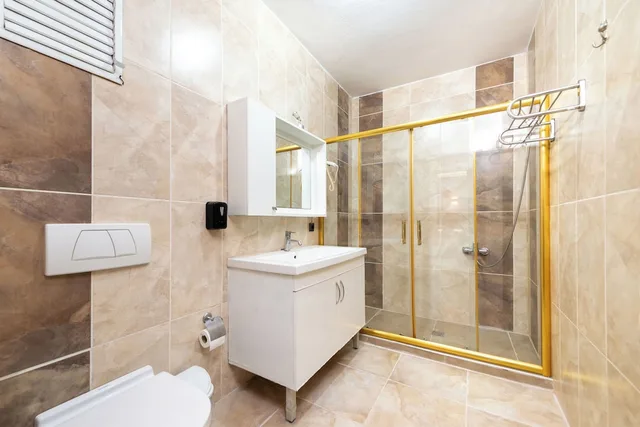 غرفة قياسية ثلاثية بثلاثة أسرّة، Grand Abimo Hotel (ex Hotel Diamond City) 6/7
