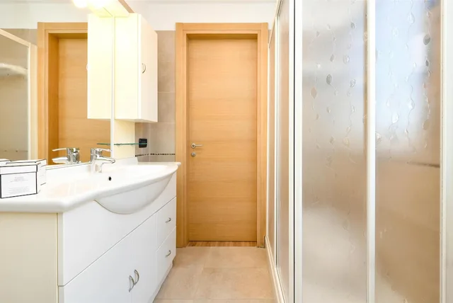 جناح عائلي بسرير كوين وسرير فردي بمطبخ صغير، Best Western Hotel Arya 10/11
