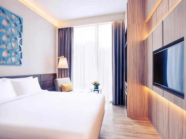 غرفة بريفيليج بسرير كينج، Mercure Singapore On Stevens 2/10