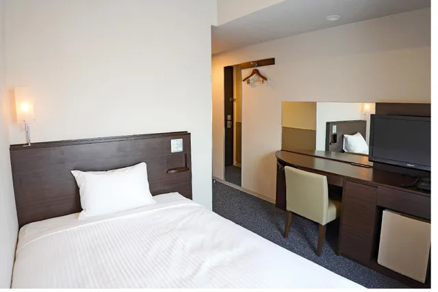 Semi Room, Semi Double Bed, Small, Smoking، Sotetsu Fresa Inn Hamamatsucho Daimon 1/2