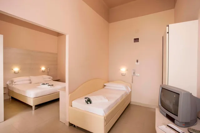 غرفة عائلية بشرفة، Hotel Giovanna Regina 1/3