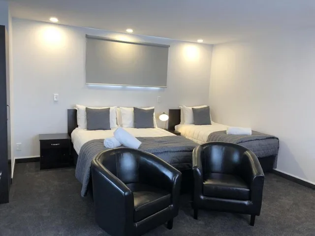 استوديو بسريرين منفصلين، DURHAM MOTOR INN 1/1