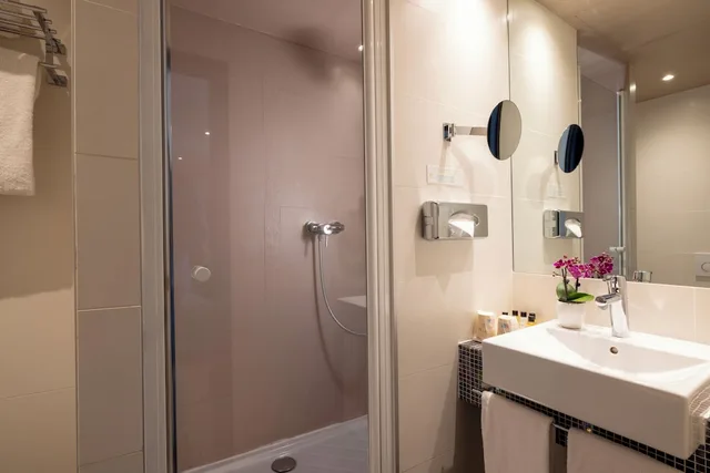 غرفة كلاسيكية بسرير مزدوج، PARK LANE(Formerly the ROCHAMBEAU) 6/10
