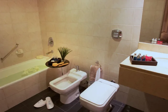 غرفة قياسية ثلاثية بحوض استحمام، ARGENTA TOWER HOTEL 3/4