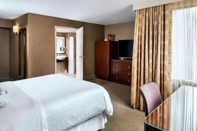 غرفة بسرير كوين، SHERATON CENTRE TORONTO 11/14