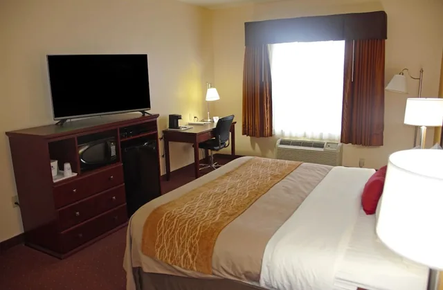 غرفة بسرير كينج، Americas Best Value Inn St. Robert 8/10