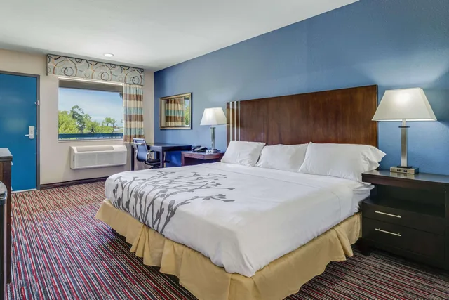 جناح بسرير كينج، Econo Lodge Inn & Suites Enid South 2/5