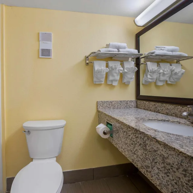 جناح بسرير كينج بغرفتي نوم، Best Western Louisville East Inn & Suites 6/7