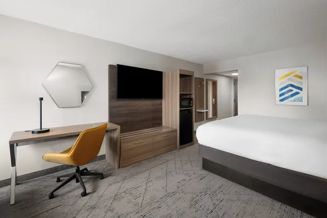 غرفة قياسية بسرير كينج لذوي الإعاقة، Holiday Inn Express Greenville 5/10
