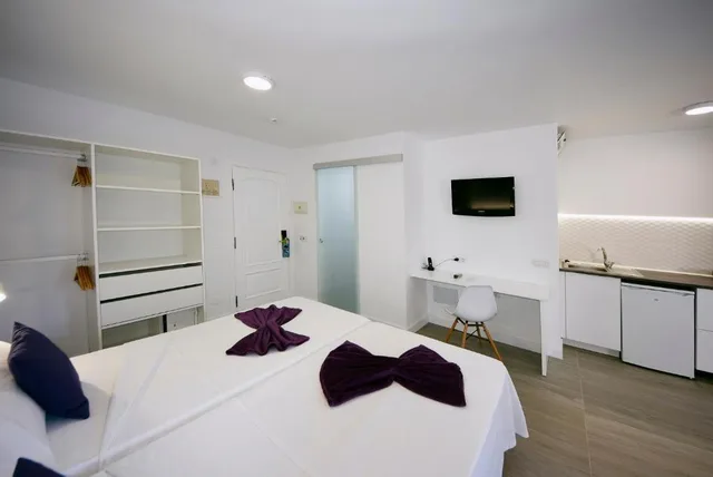 استوديو بإطلالة على الجبل، Hotel Skyview by LIVVO 1/1