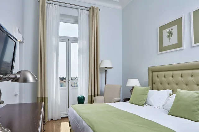 غرفة ديلوكس بسرير مزدوج بإطلالة جزئية على البحر، Poseidonion Grand Hotel 2/3